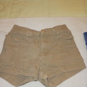 Size 5/6 tan stretch cargo shorts by V.I.P